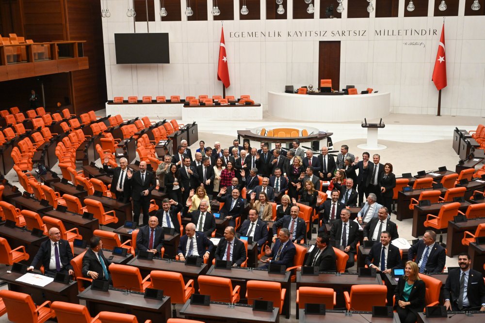 CHP, TBMM'de "Anayasa" eyleminde