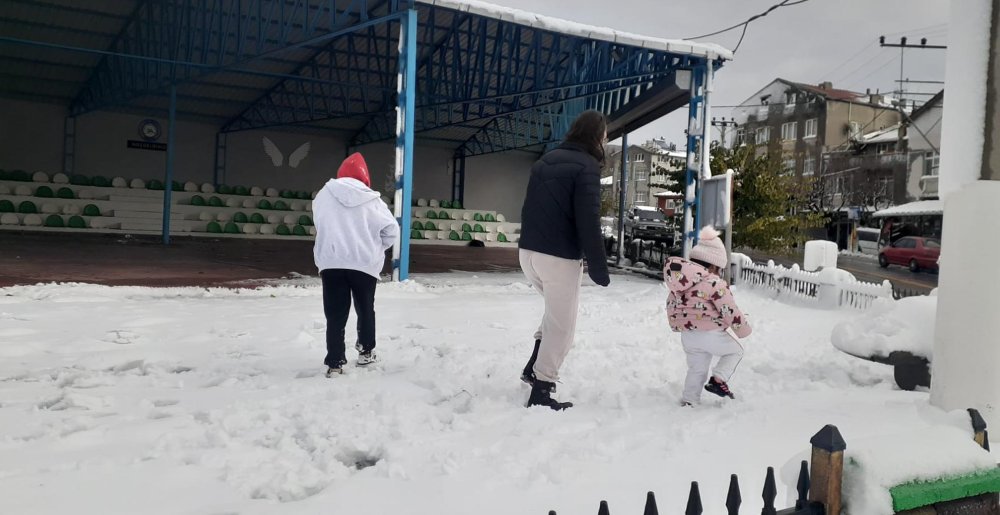 Kuvvetli rüzgar nedeniyle eğitim uçuşları iptal edildi