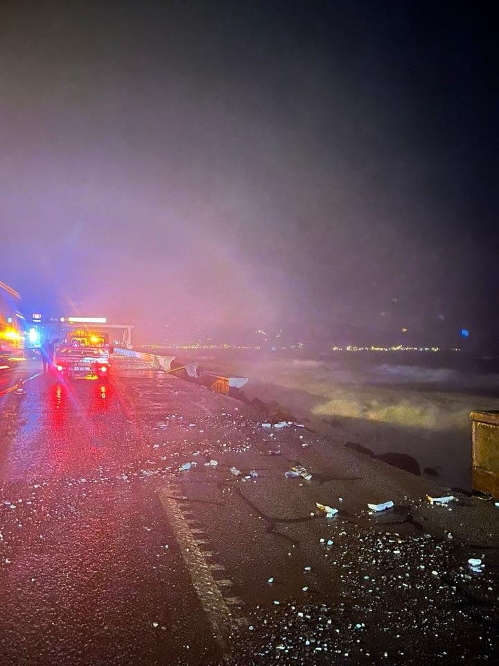 Giresun'da fırtına nedeniyle yol çöktü