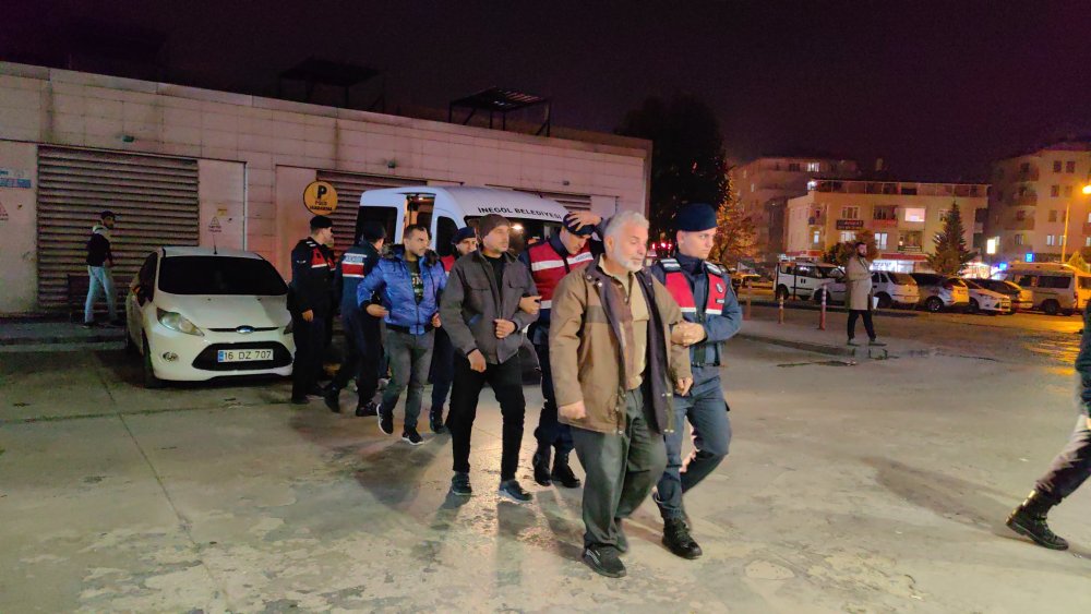 Bursa'da 5 kaçak göçmen yakalandı