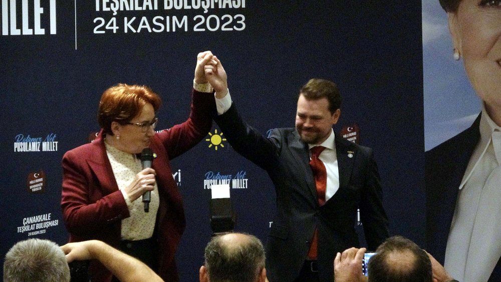 Meral Akşener Çanakkale'de partisinin başkan adayını açıkladı