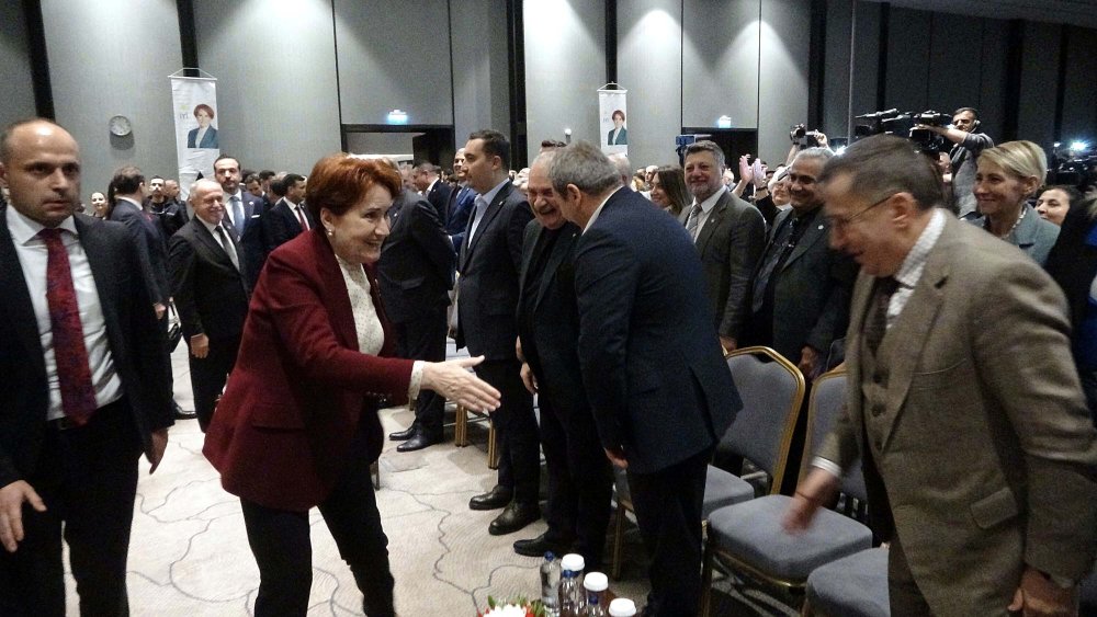 Meral Akşener Çanakkale'de partisinin başkan adayını açıkladı