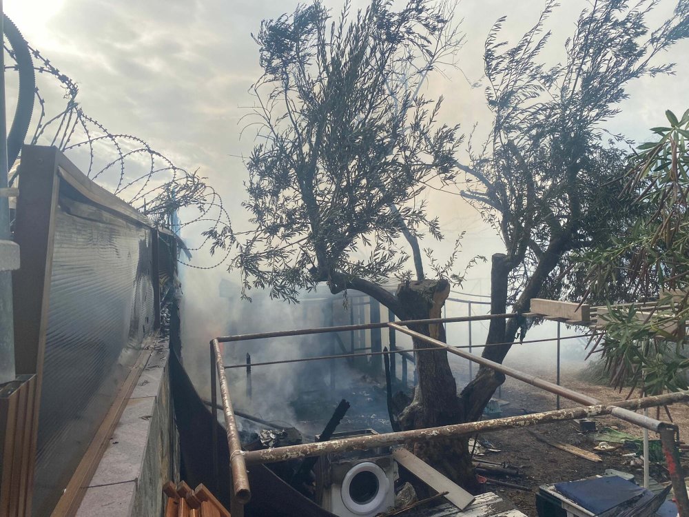 Çanakkale'de çıkan yangında restoran kül oldu