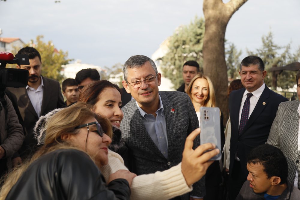 Özgür Özel, yerel seçim için ilk adayını açıkladı