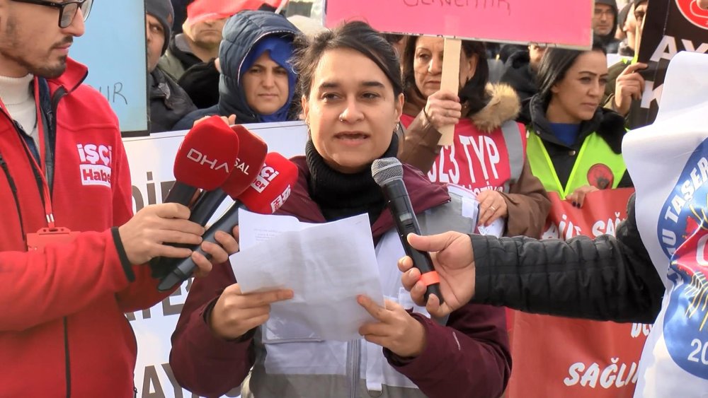 Kadro isteyen belediye işçileri eylem yaptı