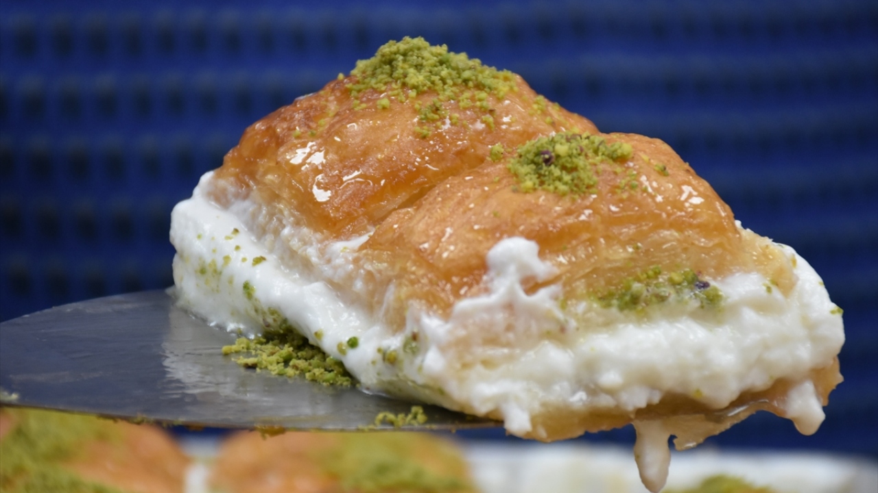 kaymakli-kolay-baklava.jpg