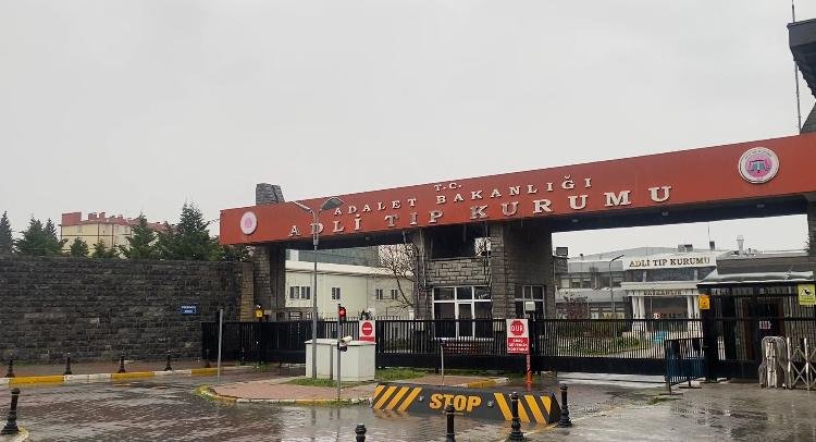 Başakşehir'deki kazada hayatını kaybedenlerin cenazesi Adli Tıp Kurumundan alındı