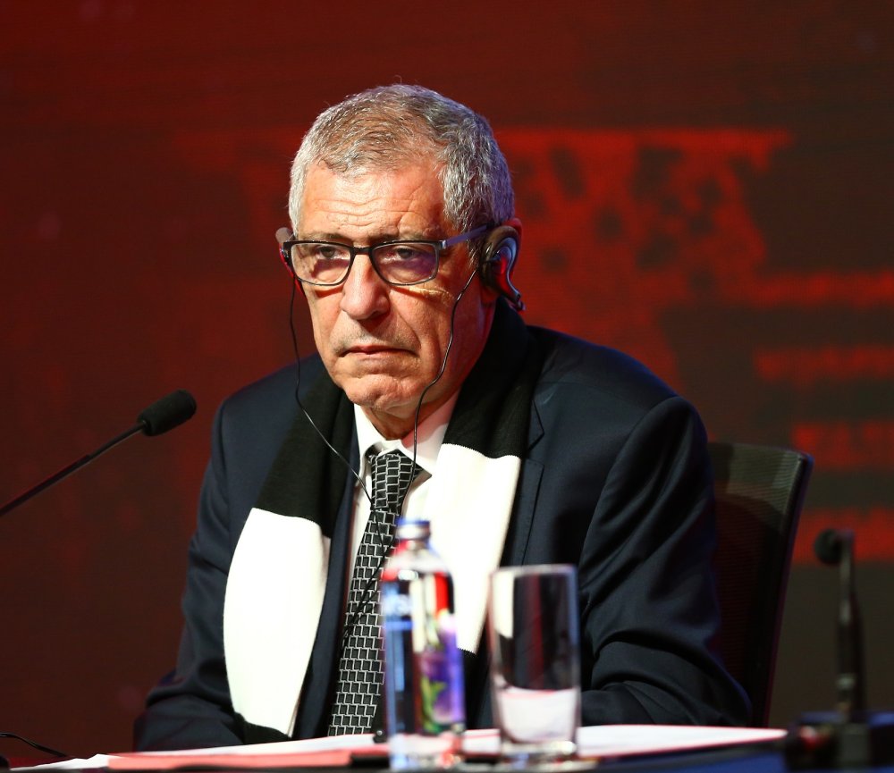 Fernando Santos imzayı attı