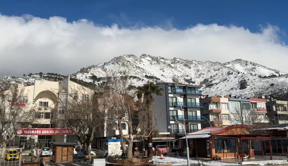 Marmara Adası'na 2 gün ulaşım sağlanamadı