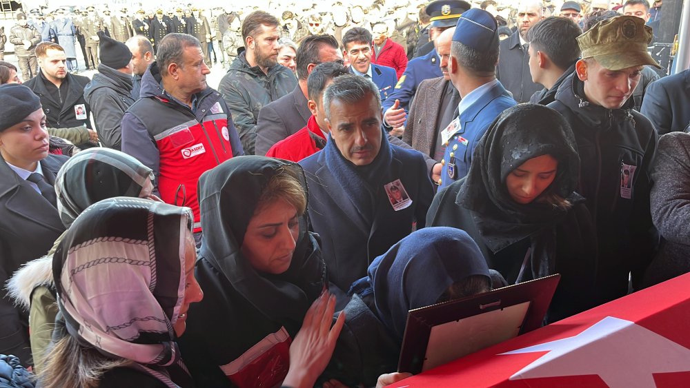 Şehit Astsubay Canbulak toprağa verildi