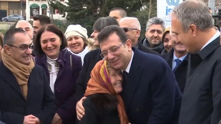 imamoglu-ile-yasli-teyzenin-gulduren-diyalogu-askim-596749.webp