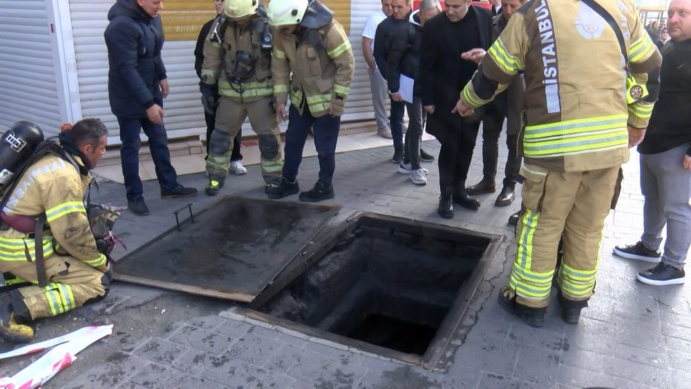 Bakırköy Yeraltı Çarşısı'nda yangın paniği: Dumandan etkilenenler var