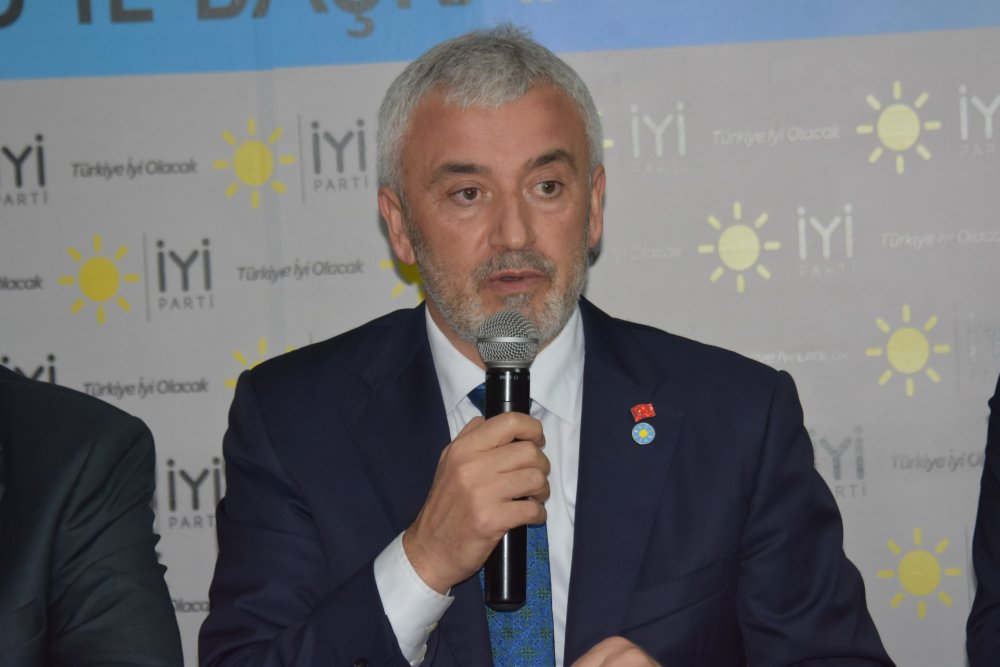 AK Parti'den istifa eden Enver Yılmaz İYİ Parti'ye katılıp Ordu'dan aday oldu