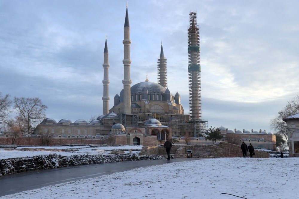 Edirne'de kar etkisini kaybetti