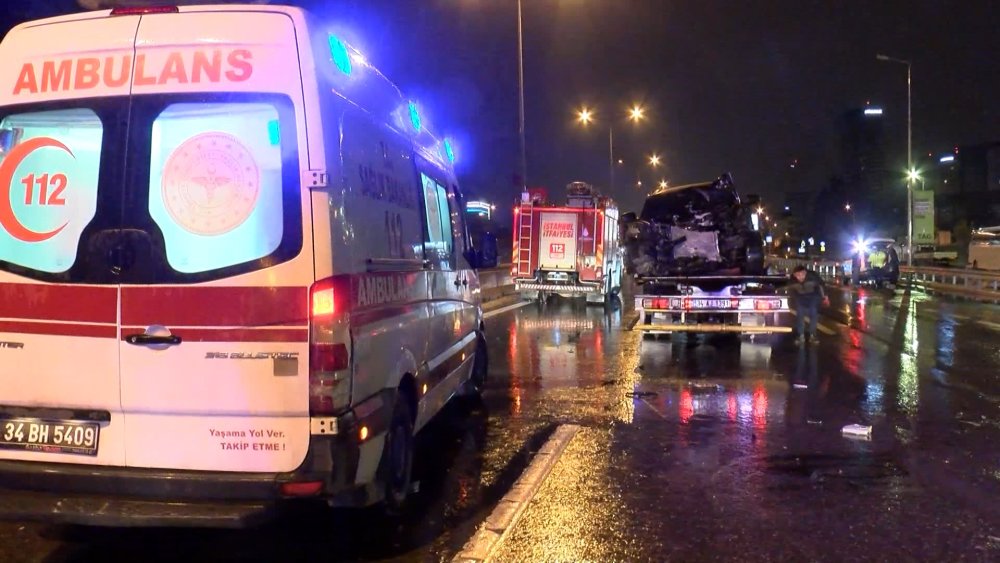 Maltepe'de 2 kaza aynı anda yaşandı