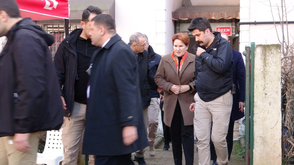 Meral Akşener'in ablası son yolculuğuna uğurlandı