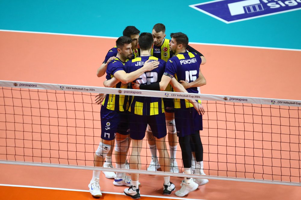 Fenerbahçe, CEV Kupası'nda yarı finalde