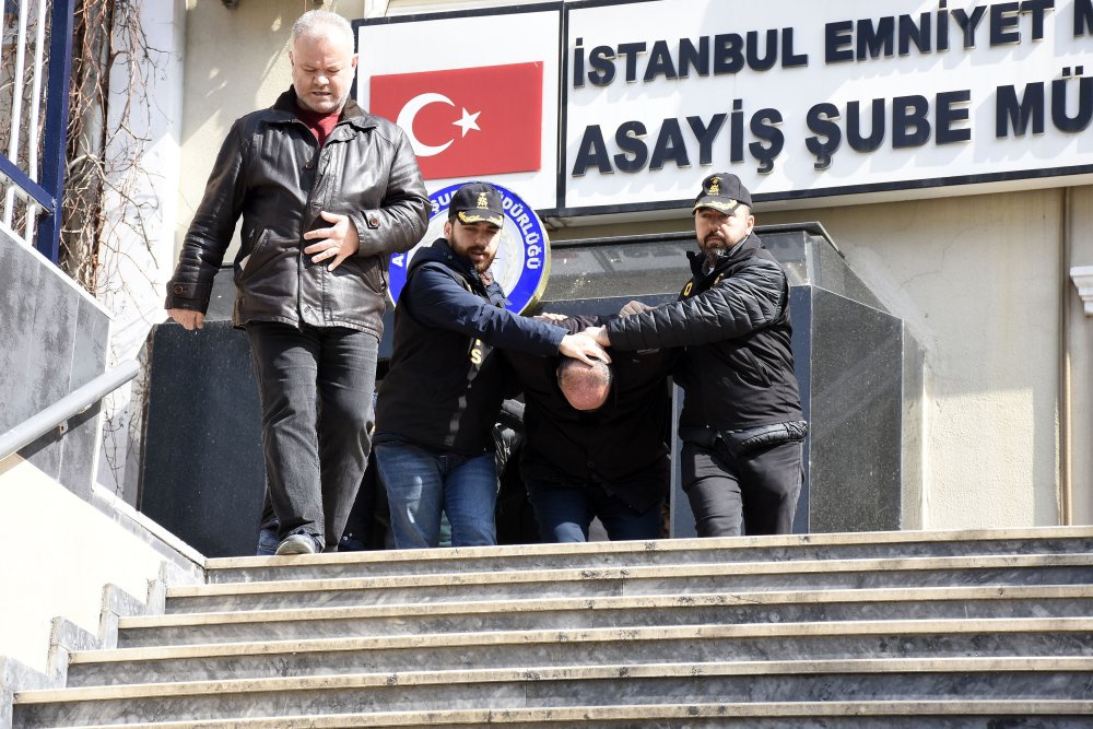 Eşini ve oğlunu katledip tarlaya gömen baba adliyeye sevk edildi