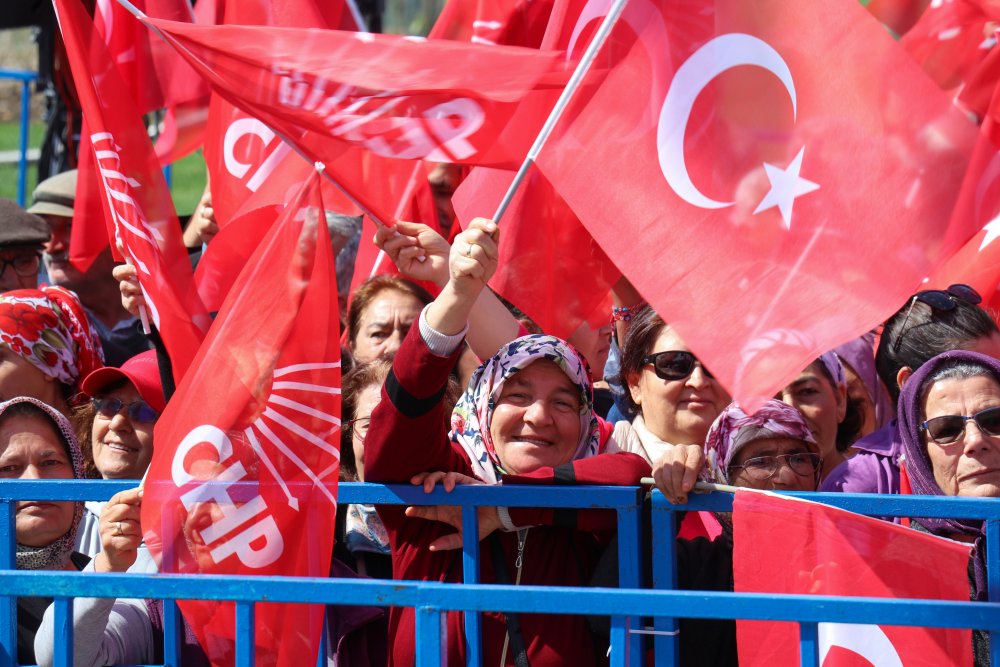 Özgür Özel: 'Meral Hanım ile Ankara'da siyasi ittifak kuramadık ama...'