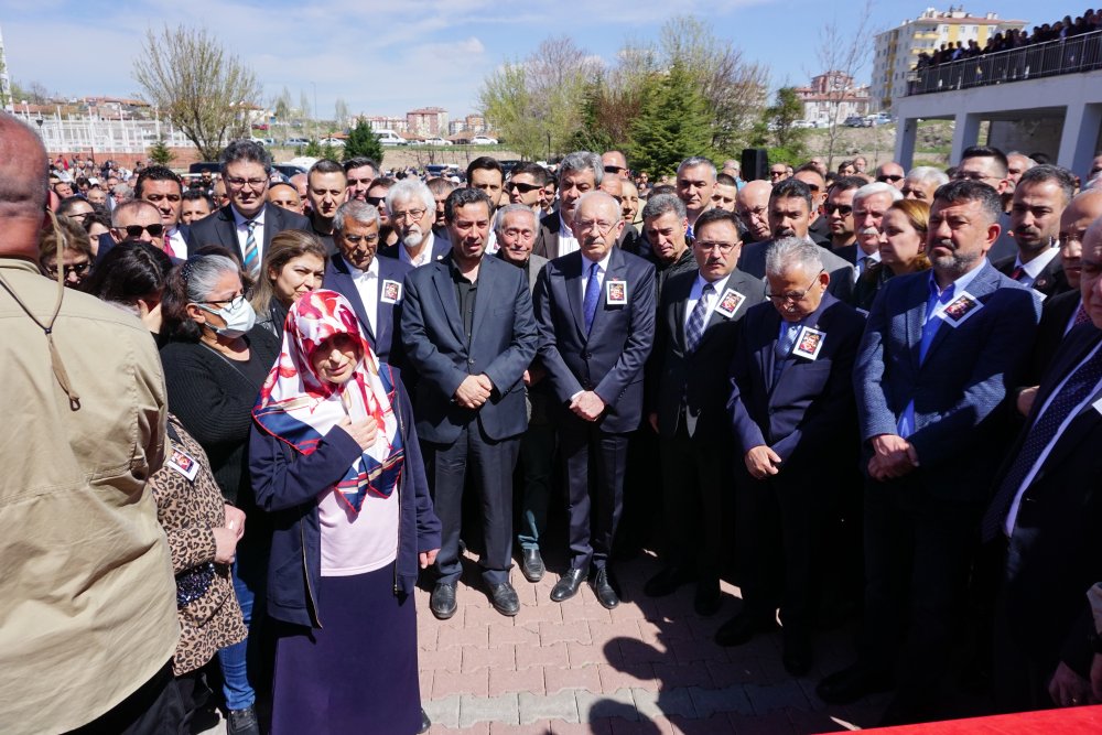 CHP İl Başkanının oğlu son yolculuğuna uğurlandı: Cenazeye Kemal Kılıçdaroğlu da katıldı