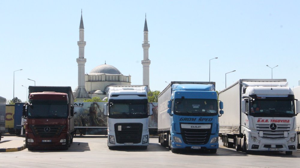 TIR şoförleri, bayrama ailelerinden uzakta girdi