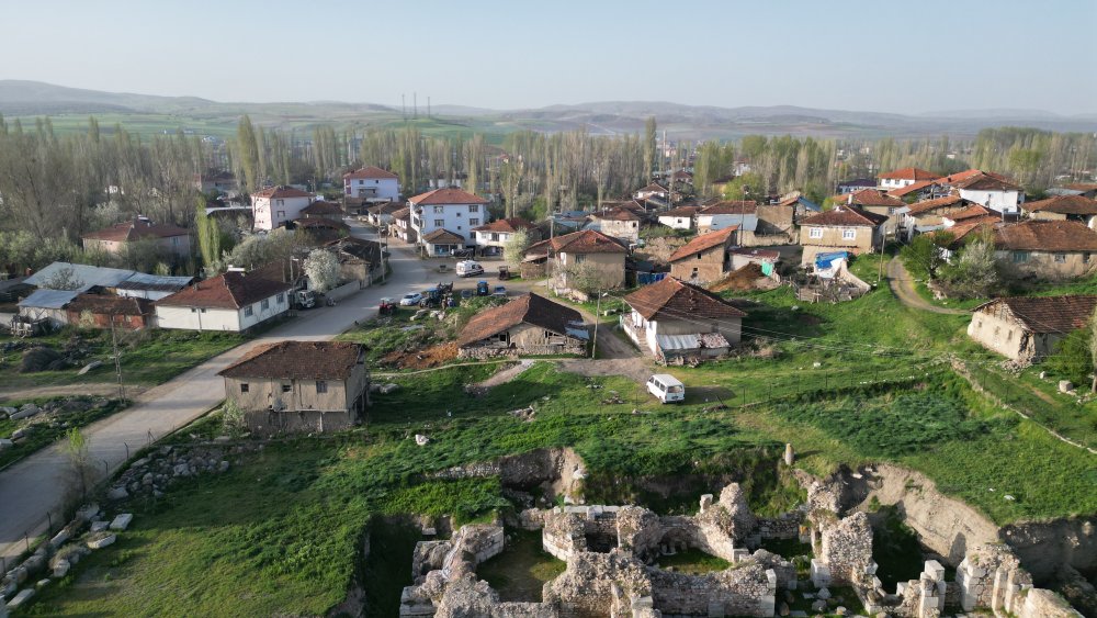 Depremin merkez üssü Sulusaray havadan görüntülendi