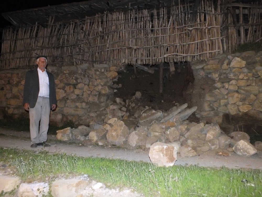 Tokat depremi Yozgat'ı da vurdu!