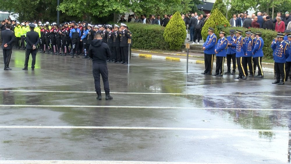 Meslektaşı tarafından şehit edilen komiser Pendik'te son yolculuğuna uğurlandı