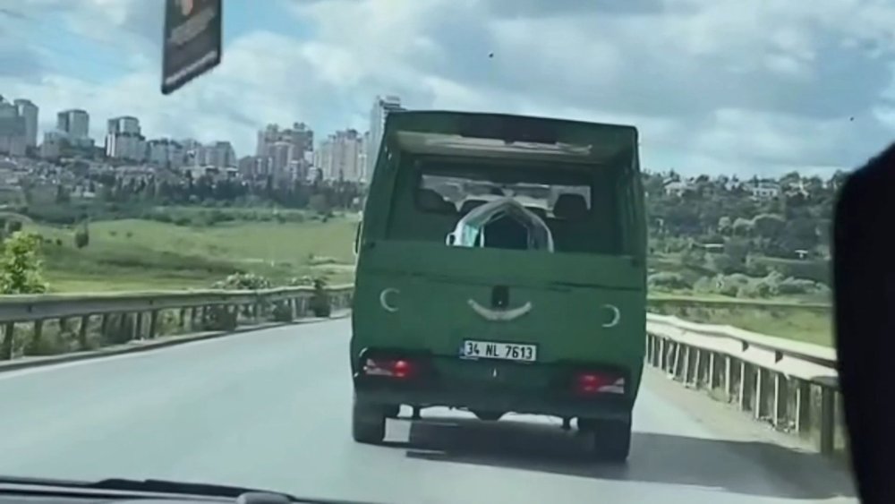 Esenyurt'taki silahlı saldırıda ölen Dilekçi toprağa verildi