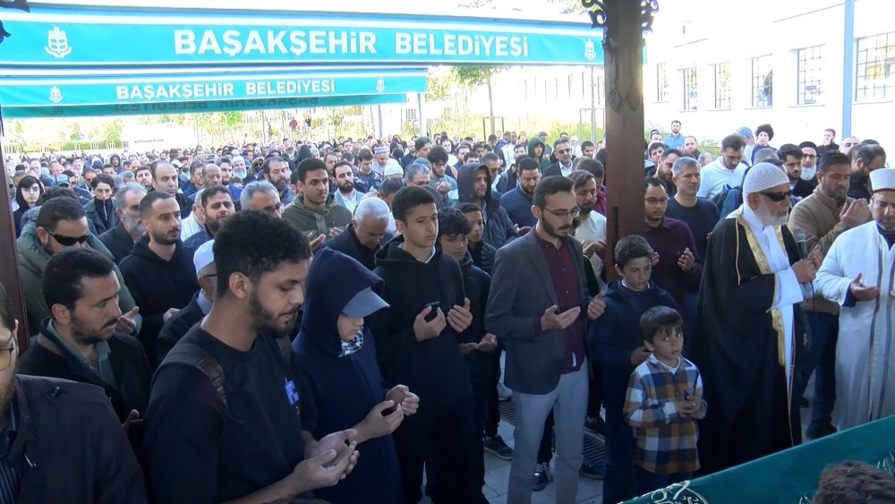 Gölette boğularak hayatını kaybeden Mısırlı kardeşler son yolculuğuna uğurlandı