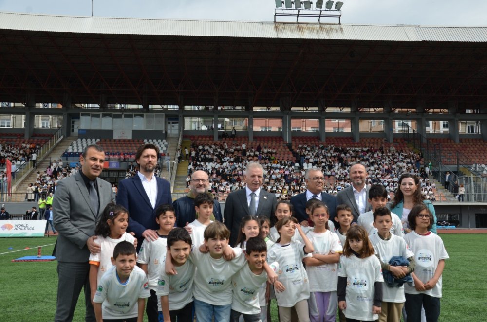 Bahçelievler’de Çocuk Atletizm Şenliği renkli anlara sahne oldu