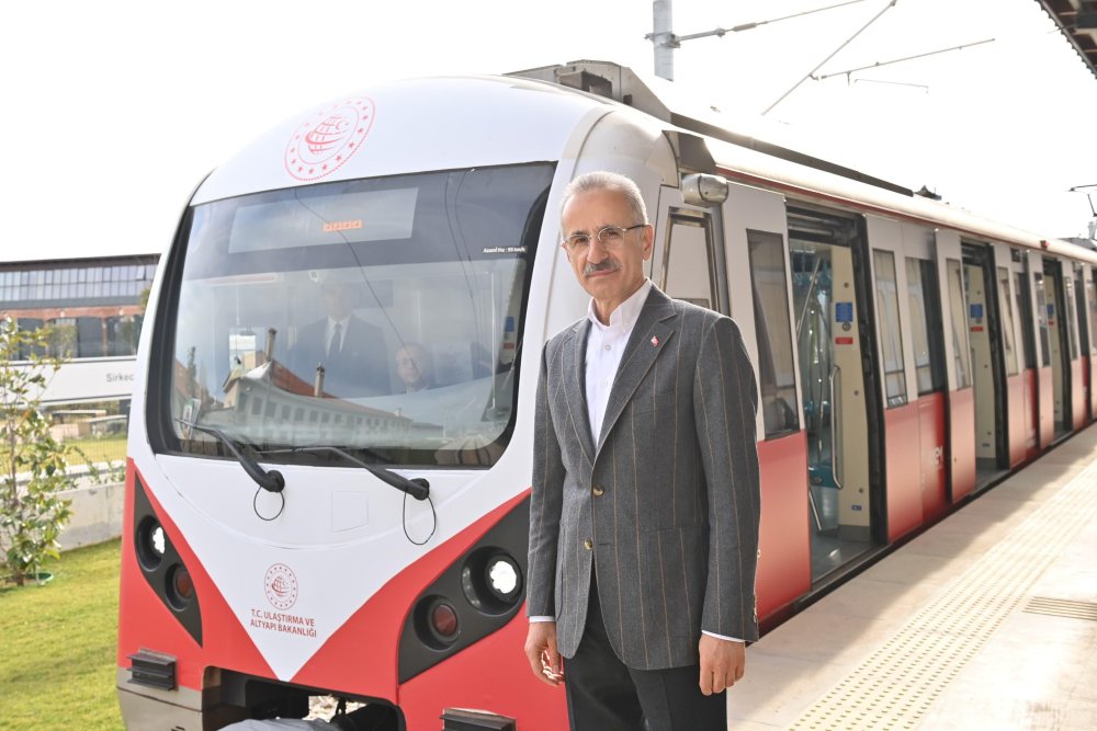 Bakan Uraloğlu duyurdu: 19 Mayıs'ta Marmaray, Başkentray, İZBAN ücretsiz mi?