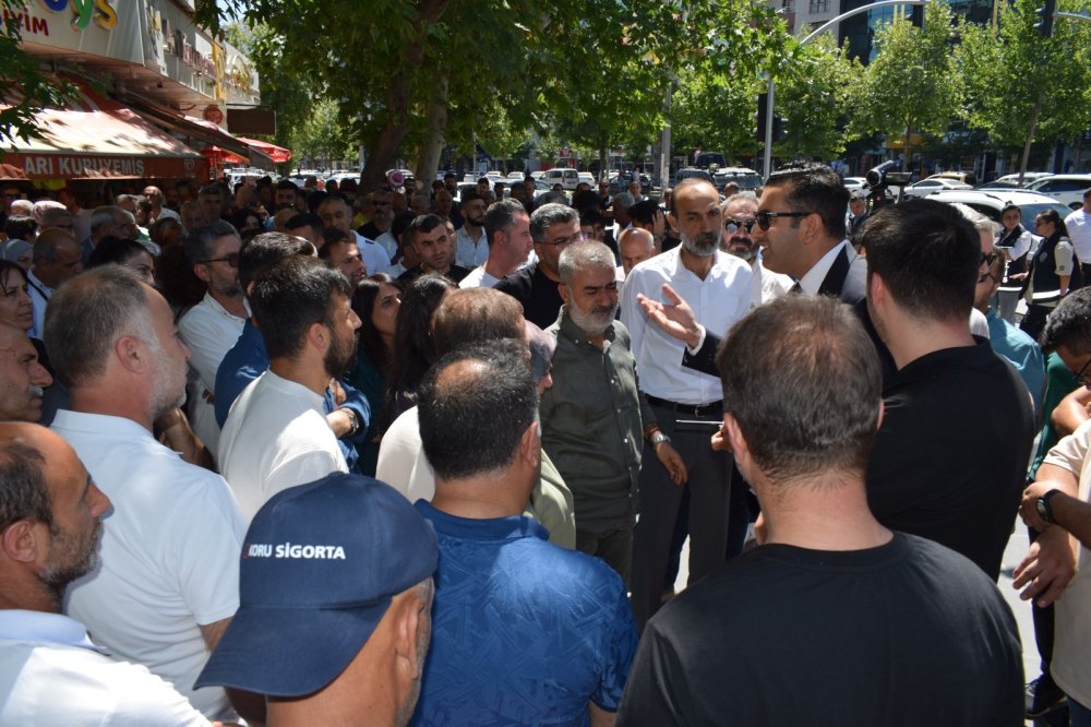 Batman'da kayyum protestosuna polis müdahalesi:Gözaltılar var