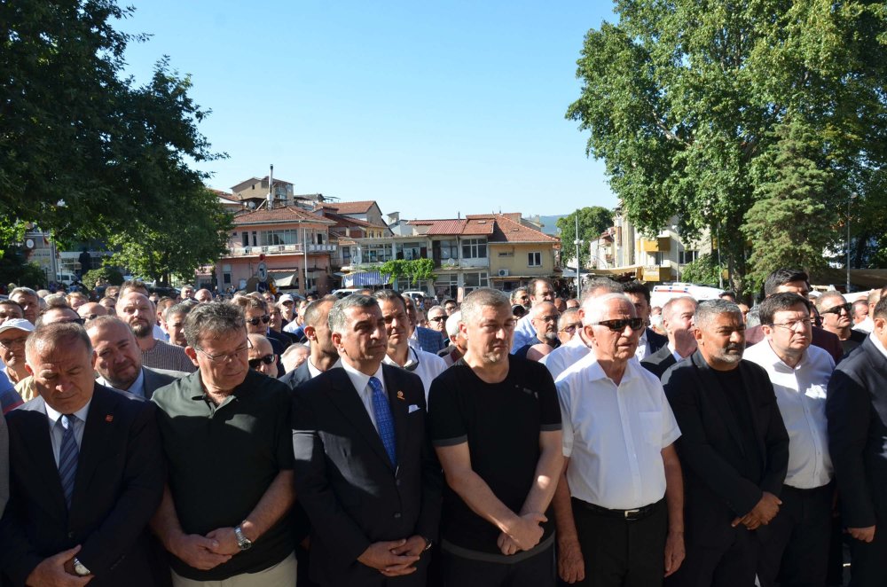 İsmail Küçükkaya'nın annesi bugün memleketinde toprağa verildi