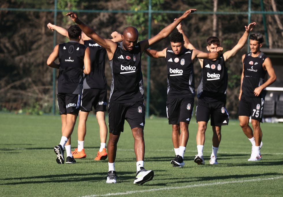 Beşiktaş günü çift antrenmanla kapattı!