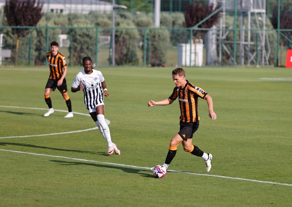 Kasımpaşa ile Hull City hazırlık maçında berabere kaldı