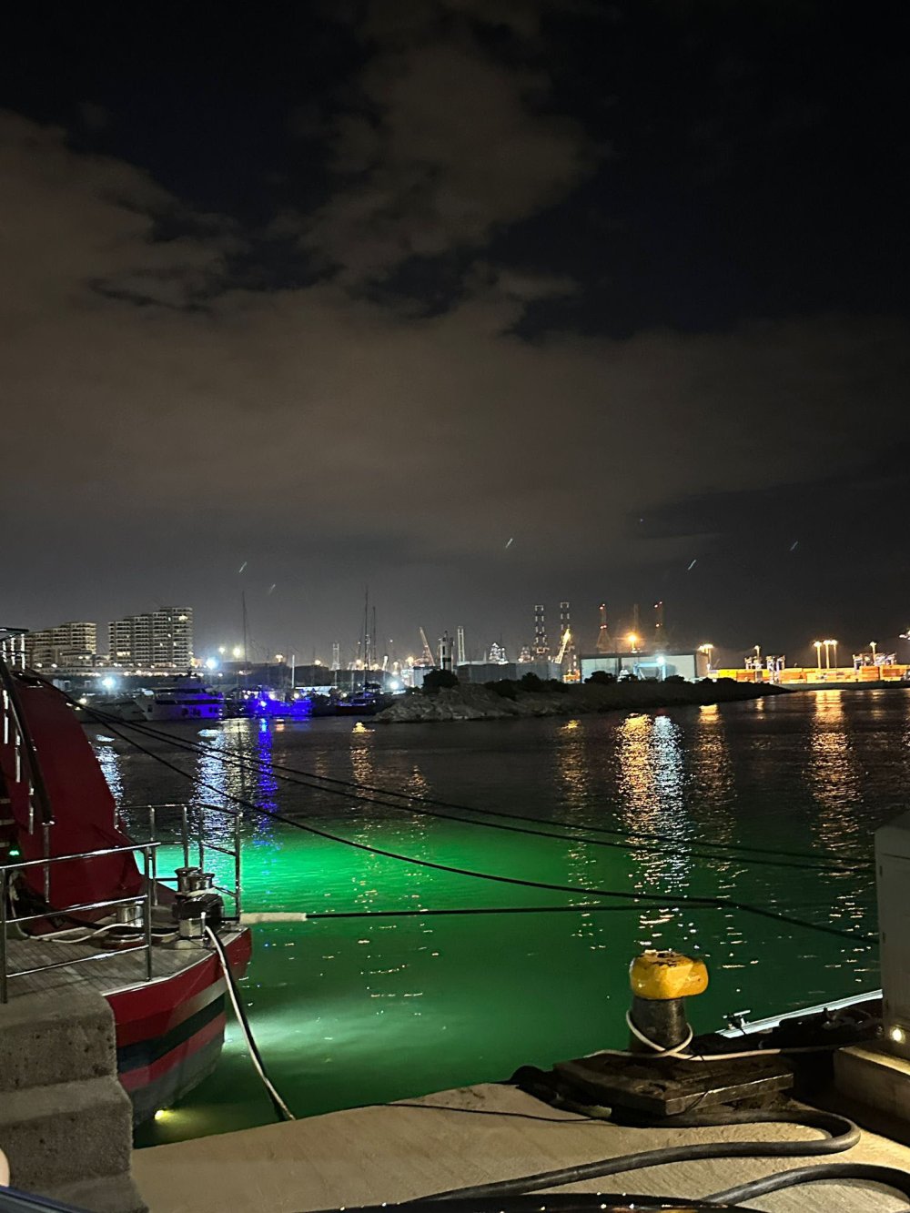 Beylikdüzü marinada bot ile tekne çarpıştı: 1 kişi öldü