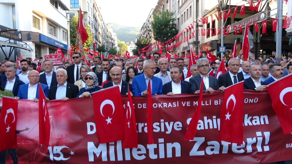 Bursa'da, 15 Temmuz Demokrasi ve Milli Birlik Günü coşkusu