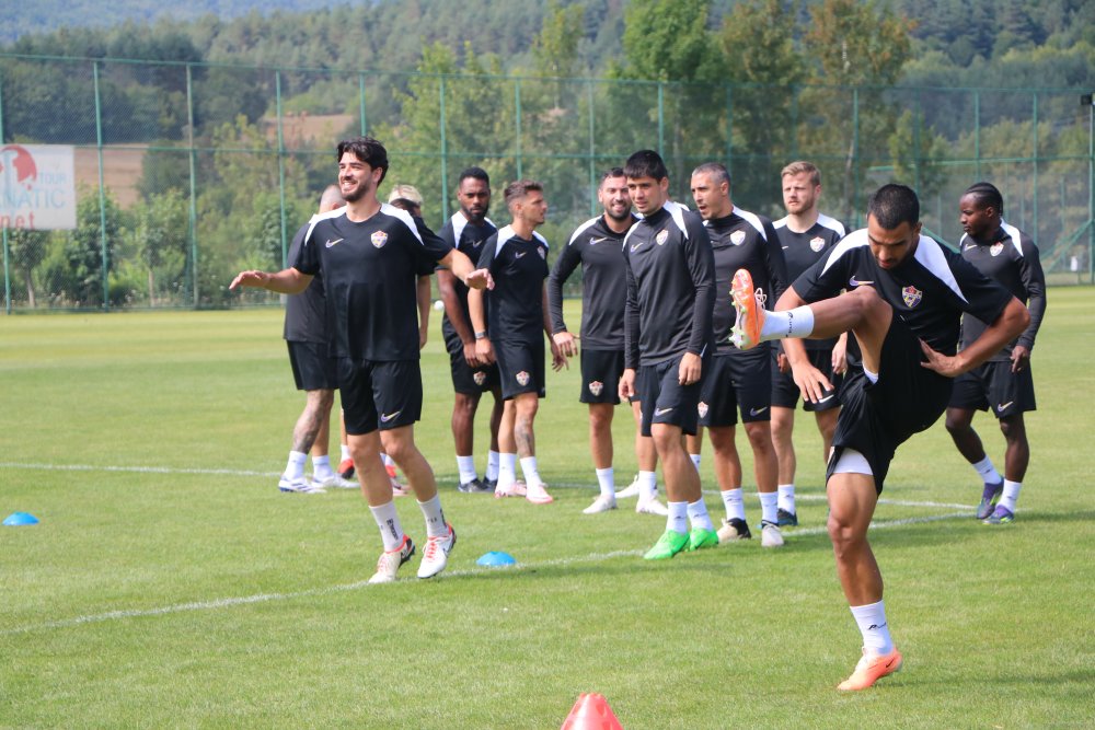 Eyüpspor, yeni sezon hazırlıklarına Bolu'da devam ediyor