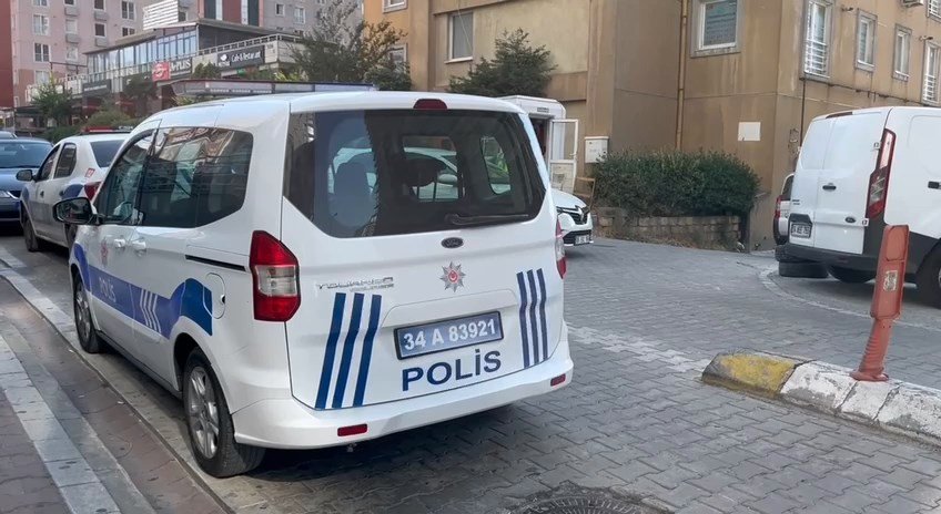 "Kadını pencereden atıyorlar" ihbarına giden ekipler cesetle karşılaştı