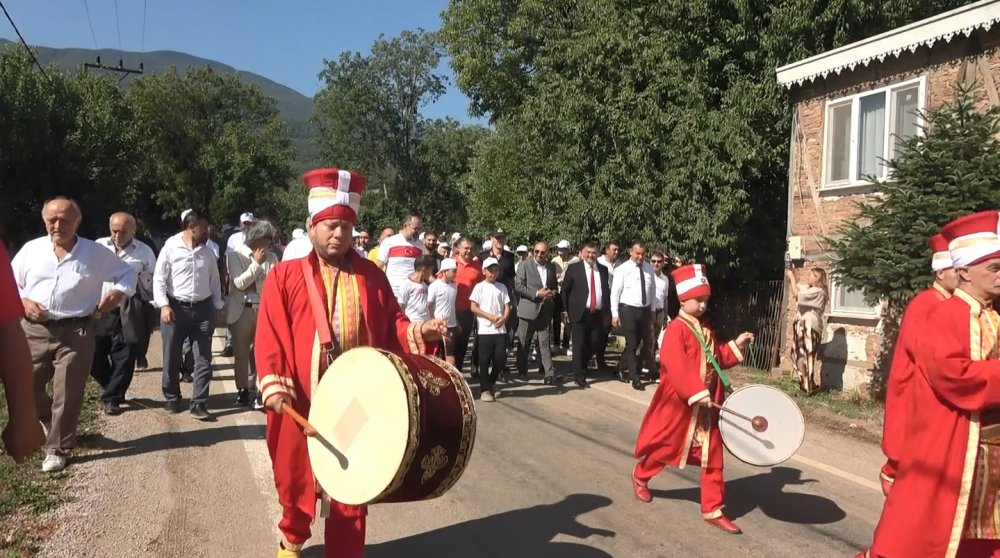 Bursa'daki bu köyü 523 yıldır, yılda 1 gün kadınlar yönetiyor