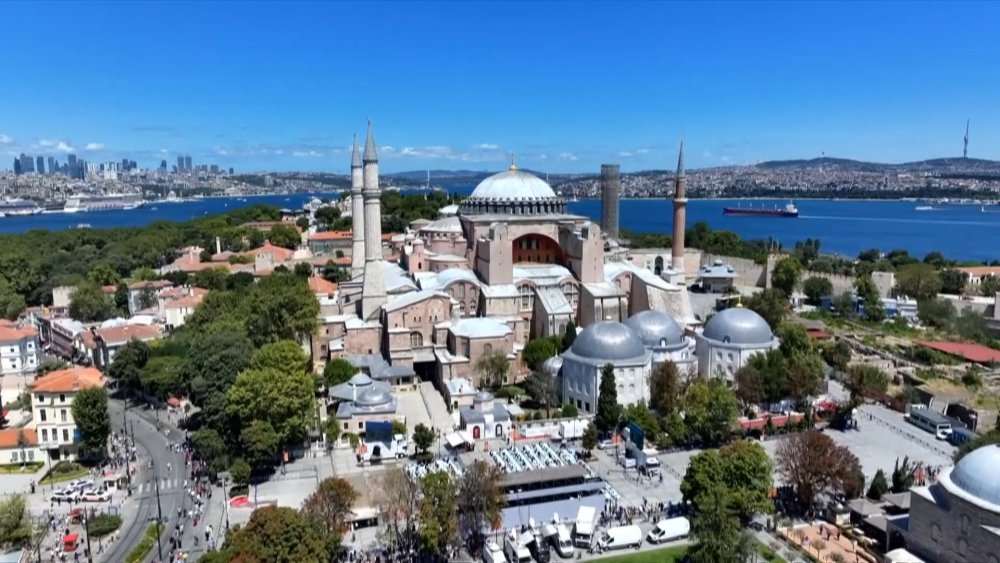 Ali Erbaş, Ayasofya'da İsmail Haniye için gıyabi cenaze namazı kıldırdı