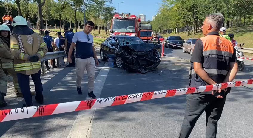 Esenler'de emniyet şeridinde talihsiz kaza!