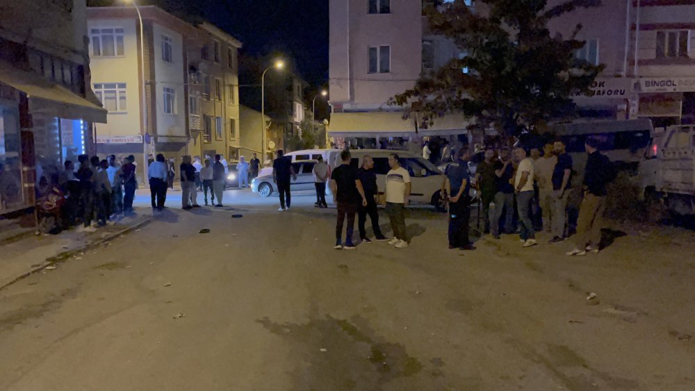 Eskişehir'de asker eğlencesinde arbede; 1 polis yaralandı