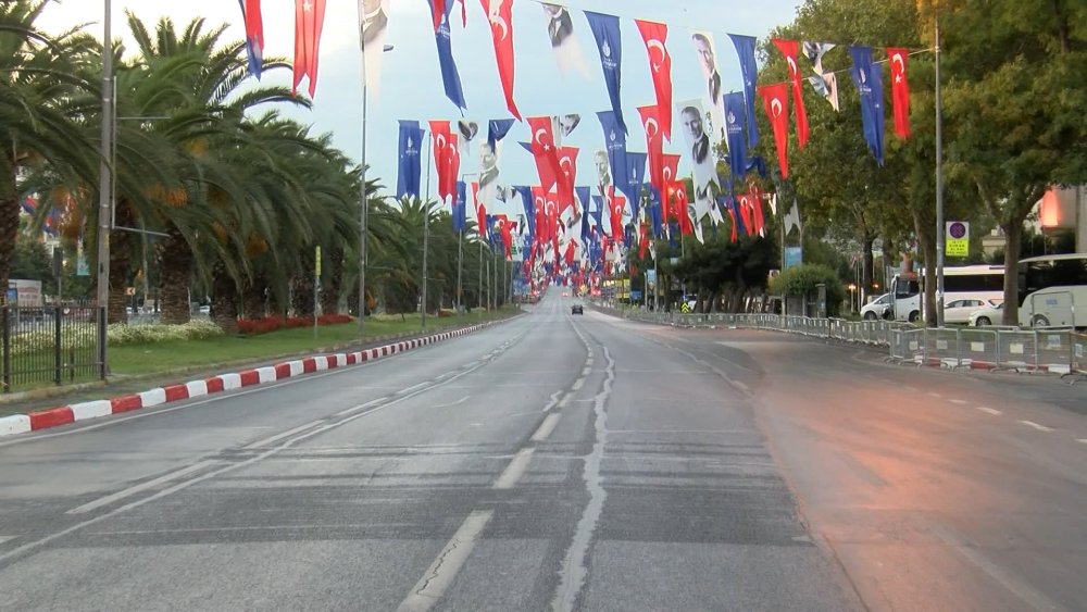 30 Ağustos Zafer Bayramı provaları nedeniyle Vatan Caddesi trafiğe kapatıldı