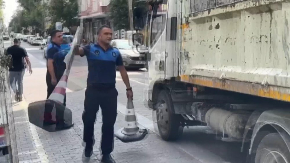 Avcılar'da zabıta ve esnaf arasında duba gerginliği