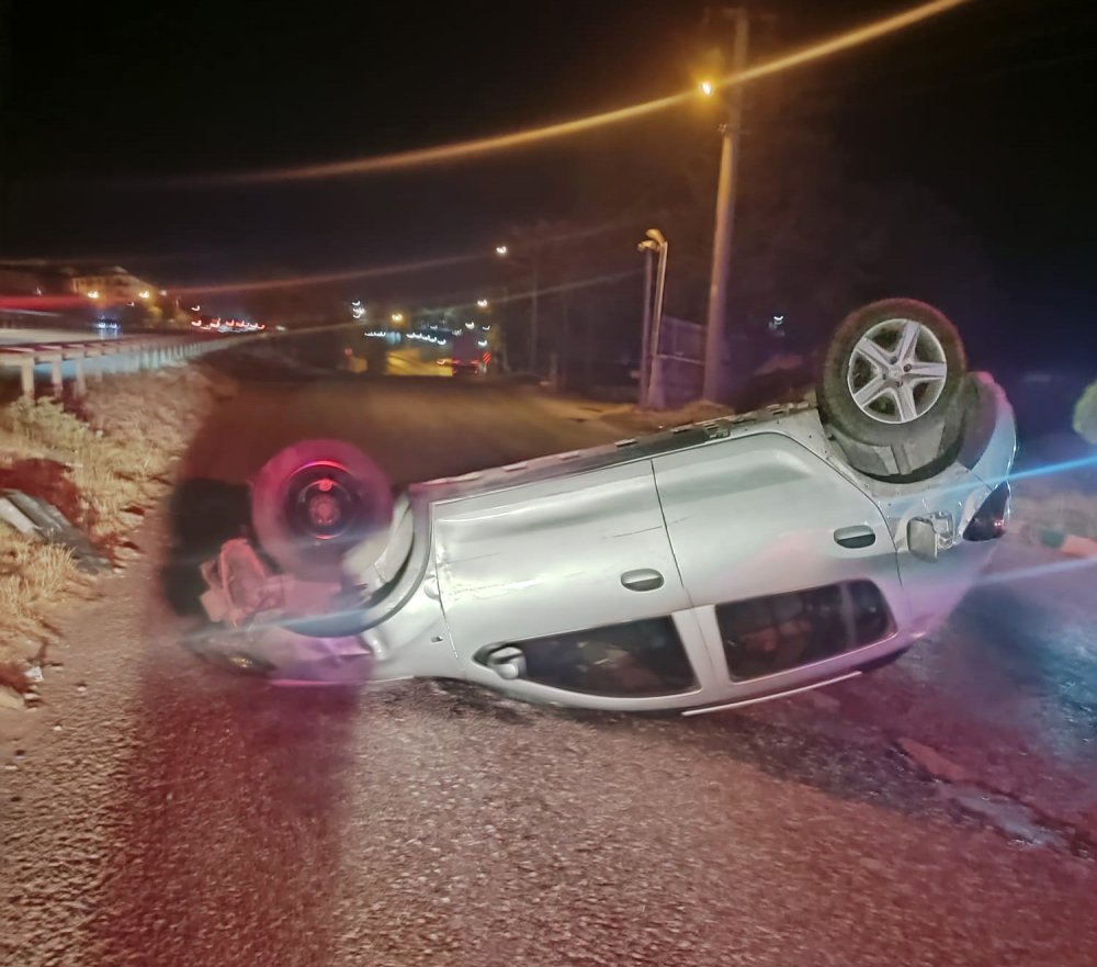 Demir bariyerlere çarparak takla atan sürücü, alkollü çıktı