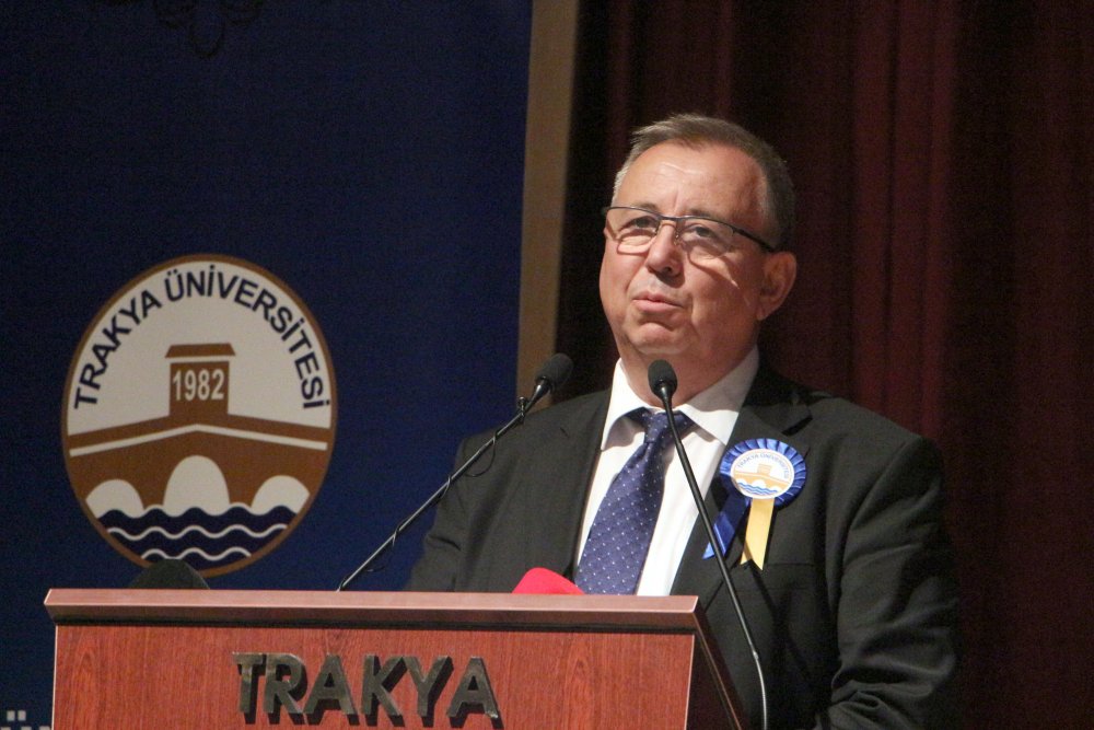 Trakya Üniversitesi'nin yeni rektörü Prof. Dr. Mustafa Hatipler göreve başladı