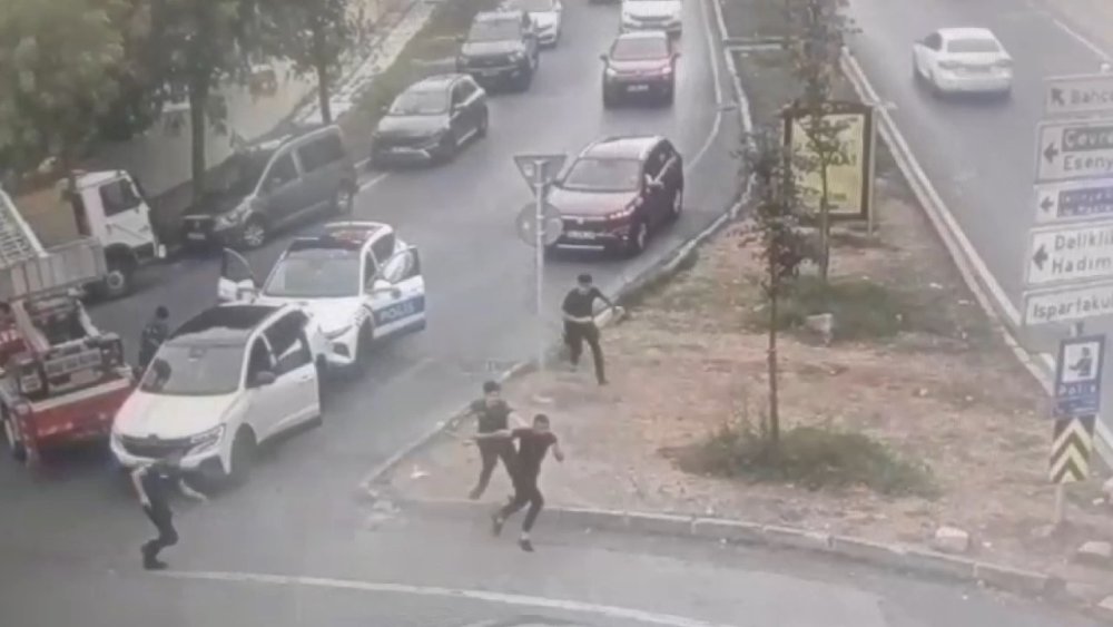 Kocaeli'nde polis aracına çarpmışlardı: Başakşehir'de yakalandılar