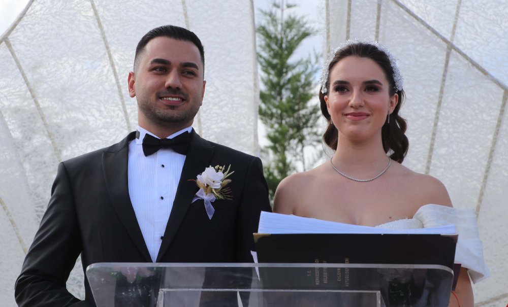 Özgür Özel ve Kemal Kılıçdaroğlu bir araya geldi: Nikah şahidi oldular